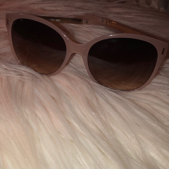 Dusty Rose Clear colored Sunglasses - Picture 3 of 3